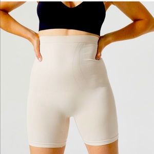 Blanqi nude everyday postpartum compression short
